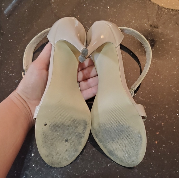 2 for 20$👈Steve Madden Nude Strappy Heels - Picture 5 of 8